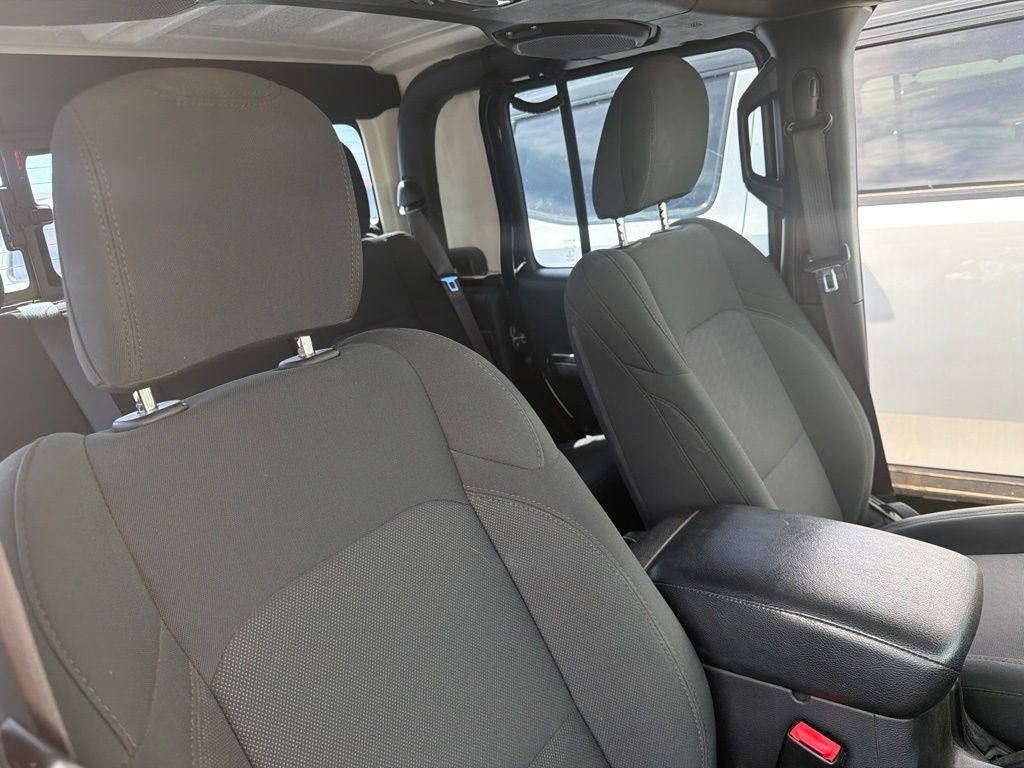 Used 2021 Jeep Gladiator Sport AWD/4WD image 36