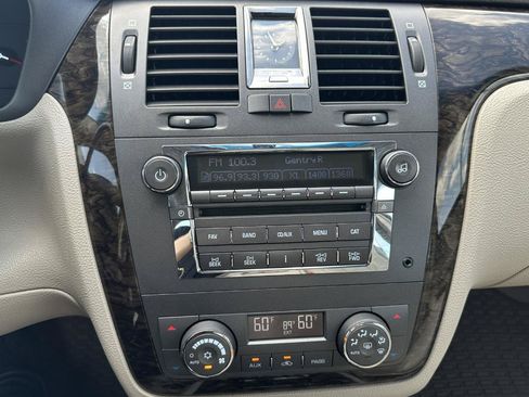 Used 2008 Cadillac DTS FWD image 59