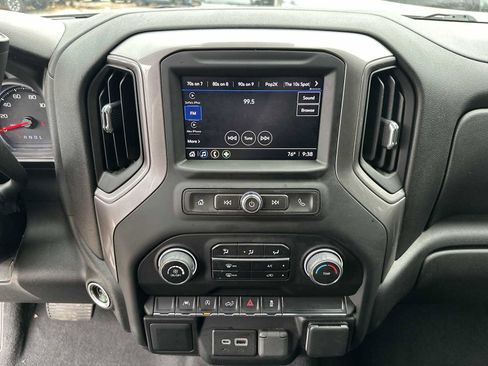 Used 2022 Chevrolet Silverado 1500 Custom AWD/4WD image 21