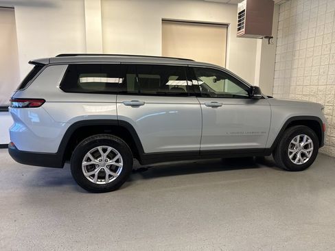 Used 2022 Jeep Grand Cherokee L Limited AWD/4WD image 44