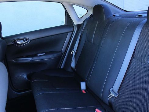 Used 2017 Nissan Sentra S image 14