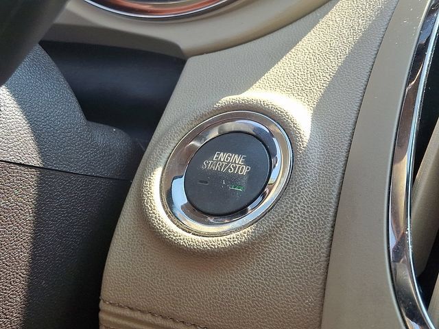 Used 2010 Buick LaCrosse CXS FWD image 23
