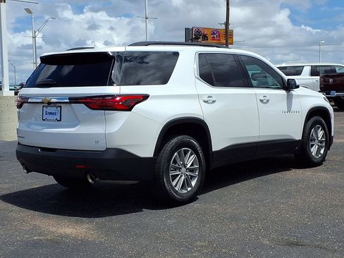 Used 2023 Chevrolet Traverse LT FWD image 8