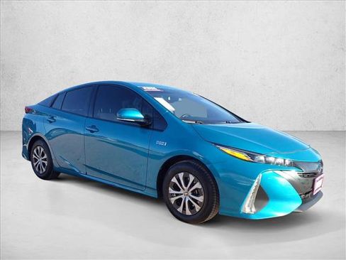 Used 2020 Toyota Prius Prime LE image 6