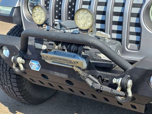 Used 2020 Jeep Wrangler Unlimited Rubicon w/ LED Lighting Group AWD/4WD image 34