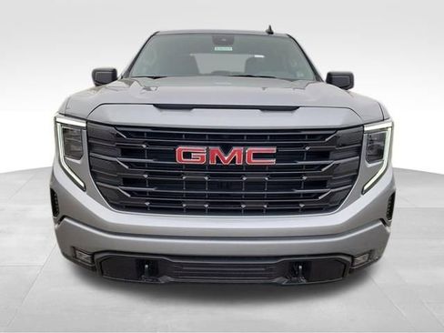 New 2026 GMC Sierra 1500 Elevation w/ X31 Off-Road Package AWD/4WD image 9