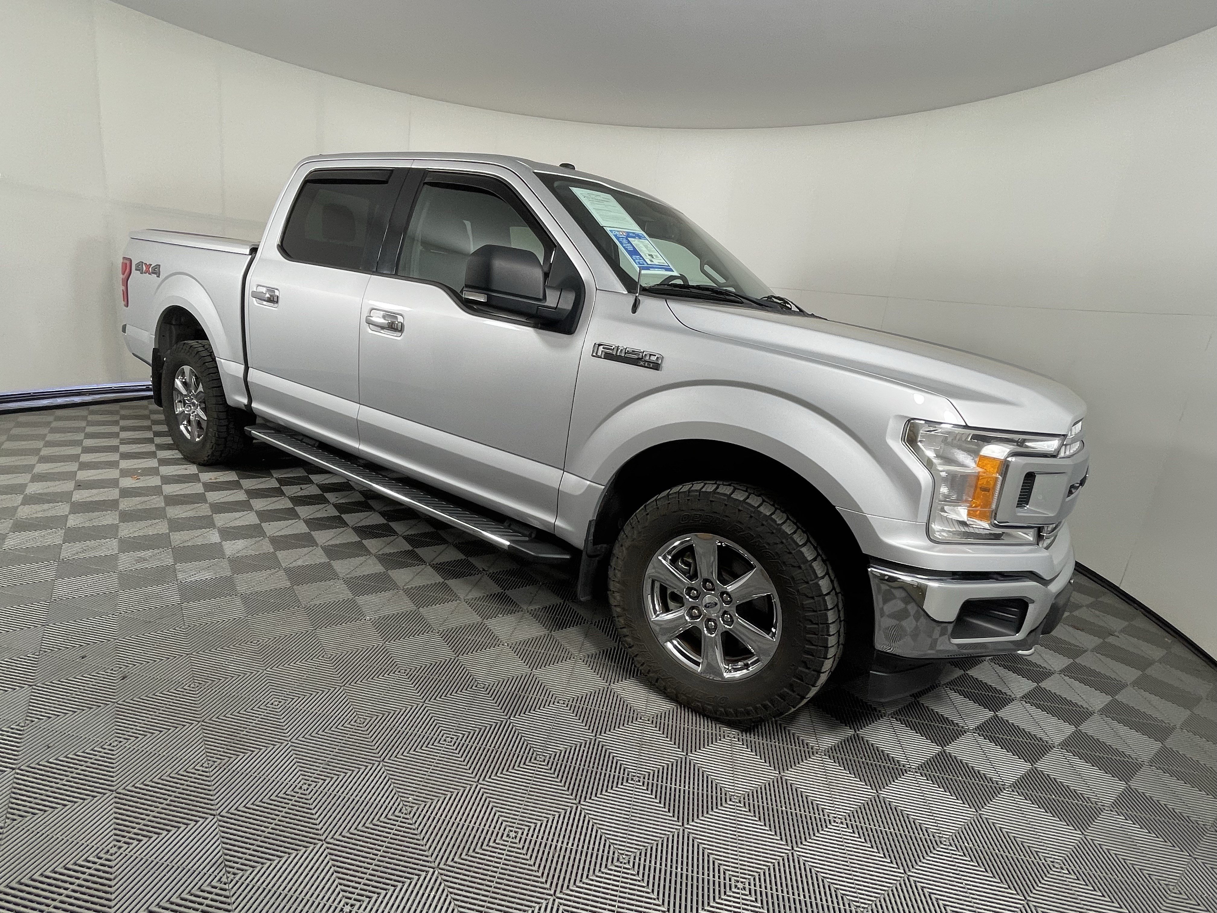 Used 2018 Ford F150 XLT w/ Equipment Group 302A Luxury AWD/4WD image 7