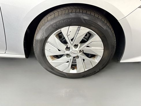 Used 2021 Nissan Altima 2.5 S image 32