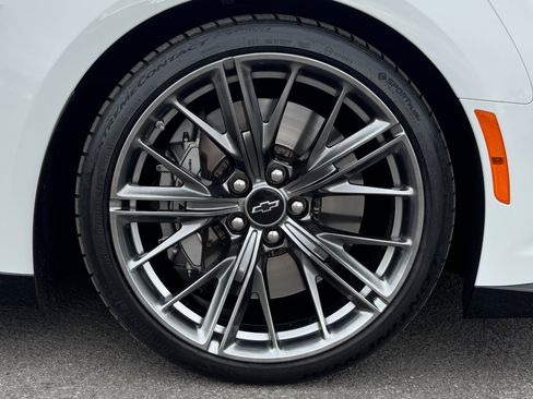 Used 2022 Chevrolet Camaro ZL1 image 69