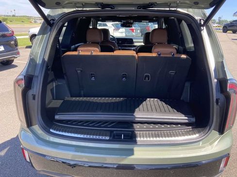 Used 2024 Kia Telluride SX X-Line AWD/4WD image 8