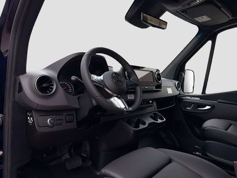 New 2026 Mercedes-Benz Sprinter 2500 image 10
