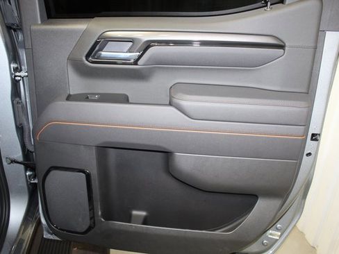 Used 2025 GMC Sierra 1500 AT4 w/ AT4 Premium Package image 16