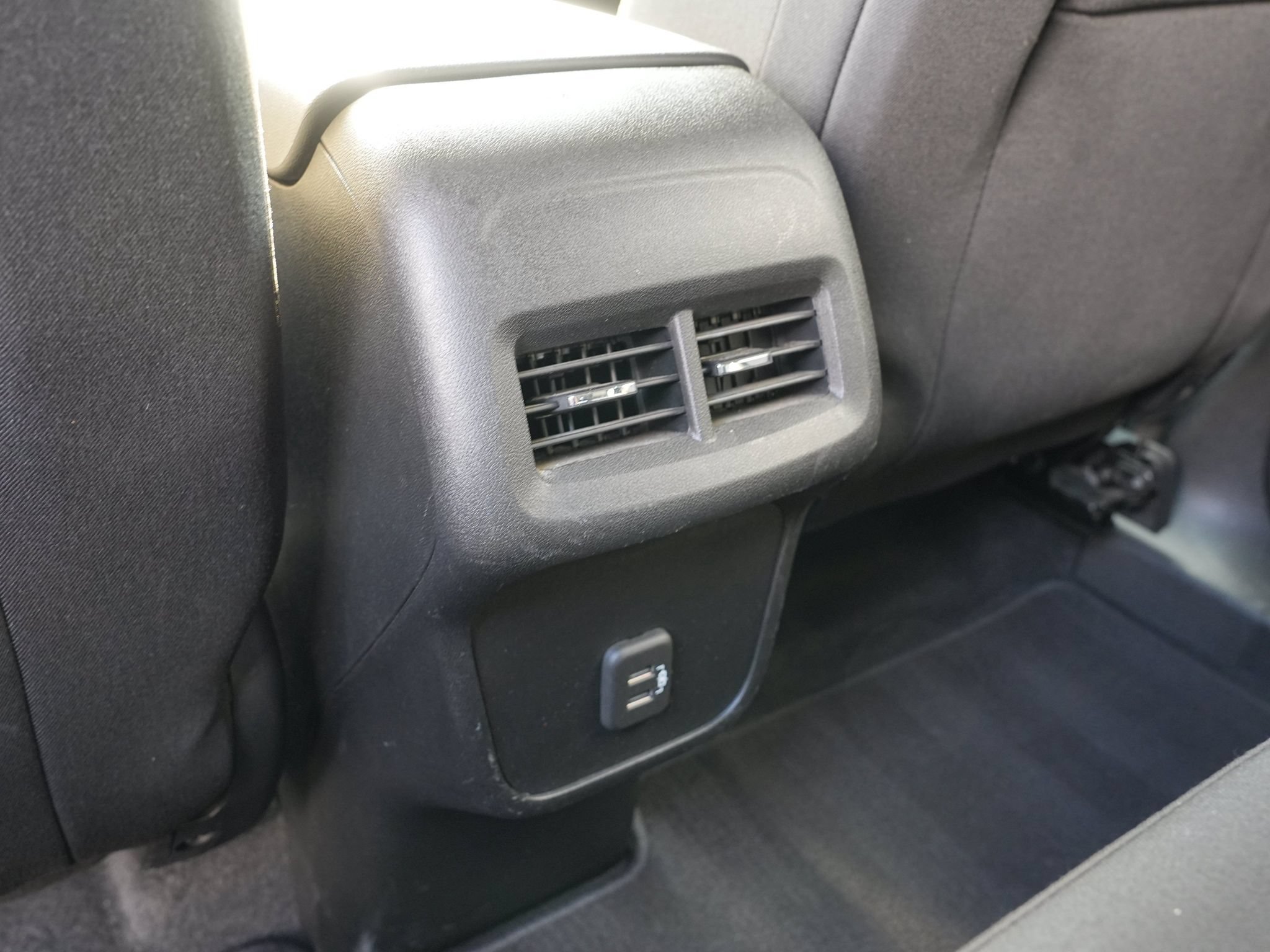 Used 2020 Chevrolet Equinox LS AWD/4WD image 26