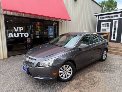 Used 2011 Chevrolet Cruze LS w/ Connectivity Package FWD image 1