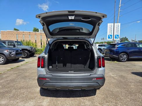 Used 2021 Kia Sorento LX FWD image 28