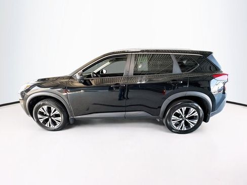 Certified 2022 Nissan Rogue SV w/ SV Premium Package image 5