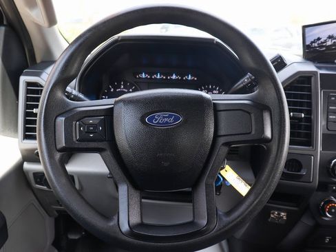Used 2017 Ford F550 XL image 21