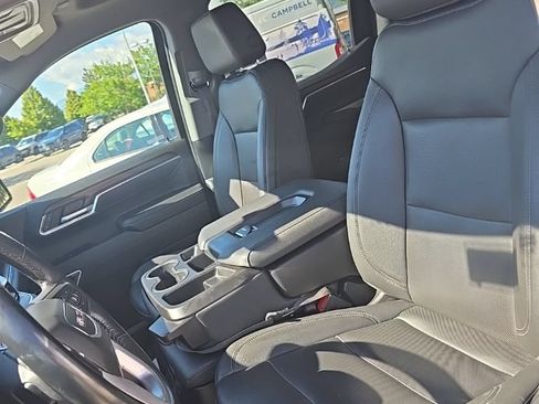 Used 2024 GMC Sierra 1500 SLT AWD/4WD image 14