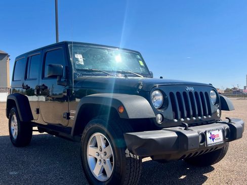 Used 2016 Jeep Wrangler Unlimited Sport w/ Quick Order Package 23S AWD/4WD image 3