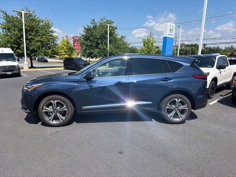 Used 2025 Acura RDX SH-AWD w/ Technology Package image 9