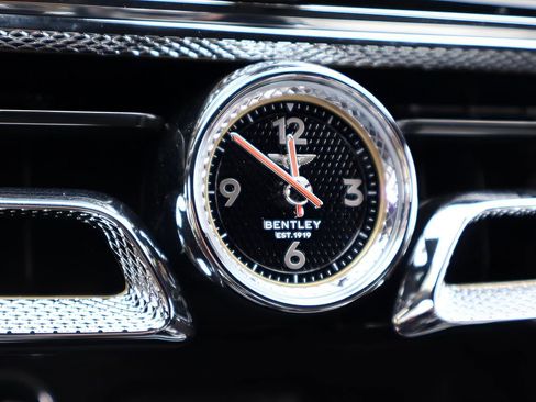 New 2025 Bentley Flying Spur Plug-In Hybrid image 27