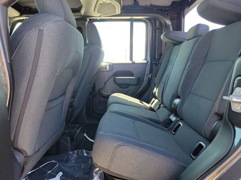 New 2026 Jeep Gladiator Sport image 8