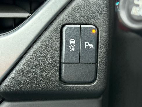 Used 2020 Chevrolet Tahoe 4WD image 32