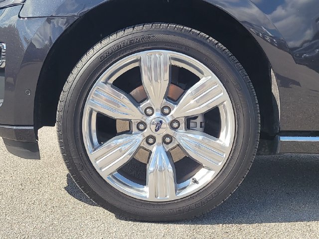 Certified 2024 Ford Expedition Platinum AWD/4WD image 9