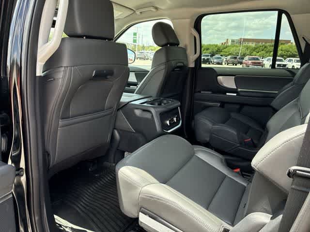 Used 2026 Ford Expedition Max Active RWD image 20