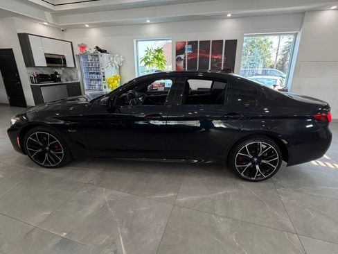 Used 2023 BMW 530e w/ M Sport Package RWD image 4