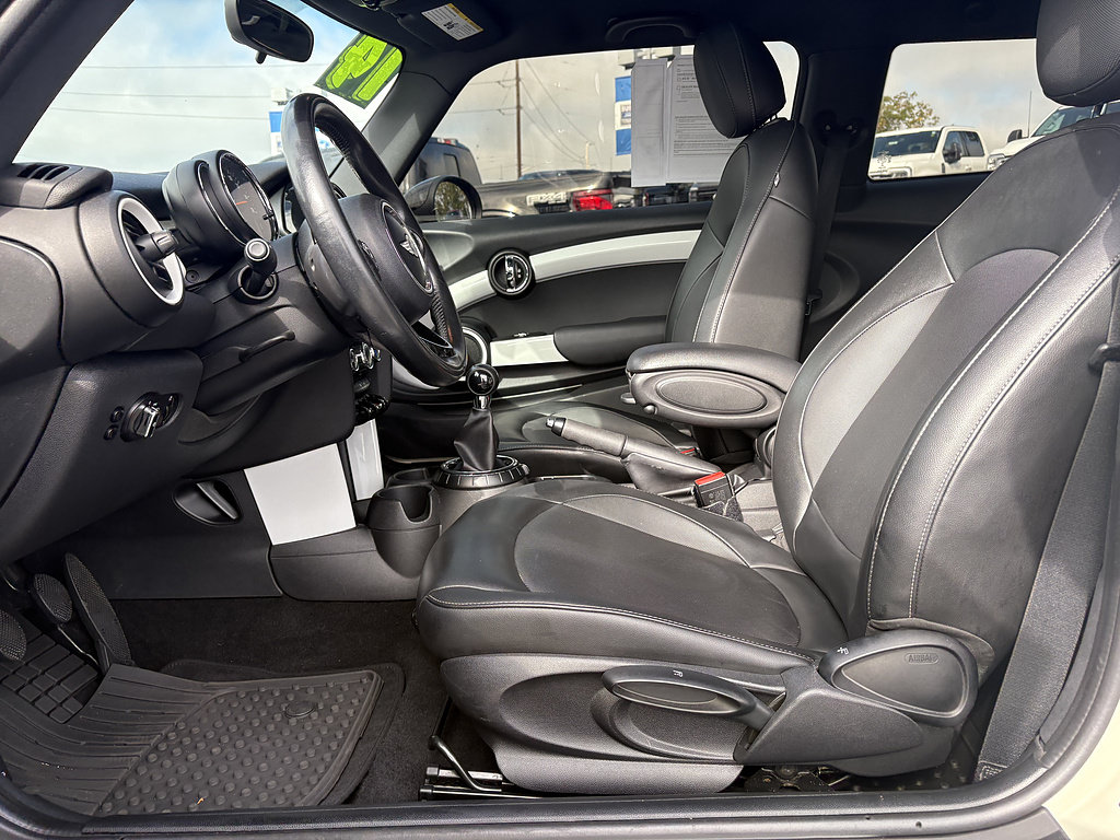 Used 2014 MINI Cooper 2-Door Hardtop FWD image 15