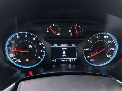 Used 2022 Chevrolet Equinox LS FWD image 12