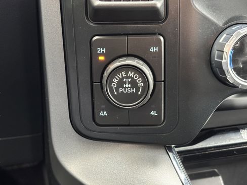 Used 2023 Ford F150 Lariat w/ FX4 Off-Road Package image 29