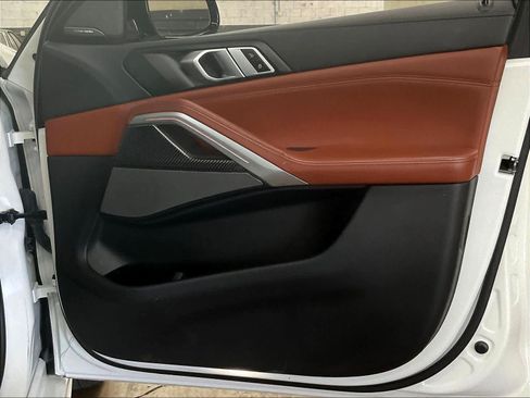Used 2022 BMW X6 M50i w/ Premium Package AWD/4WD image 26