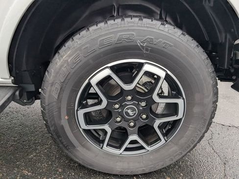 Used 2024 Ford Bronco Outer Banks image 23