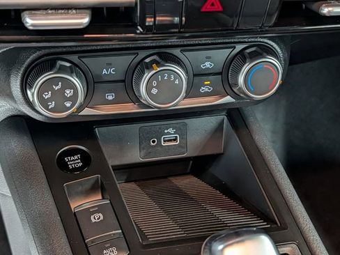 Used 2025 Nissan Kicks S image 22