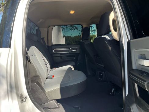 Used 2019 RAM 2500 Big Horn image 17