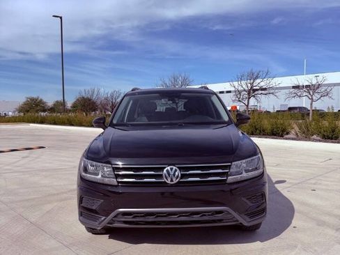 Used 2021 Volkswagen Tiguan SE image 3
