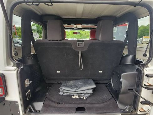 Used 2013 Jeep Wrangler Sahara w/ Dual Top Group AWD/4WD image 10