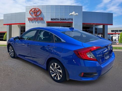 Used 2018 Honda Civic EX image 4