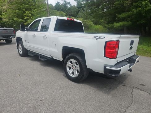 Used 2018 Chevrolet Silverado 1500 LT w/ All Star Edition AWD/4WD image 3