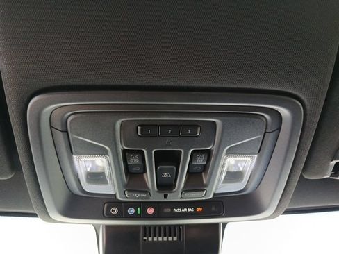 Used 2025 Chevrolet Silverado 3500 High Country w/ Technology Package AWD/4WD image 57