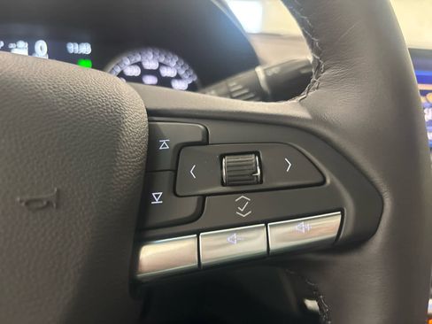 Used 2025 Cadillac CT4 Premium Luxury image 26