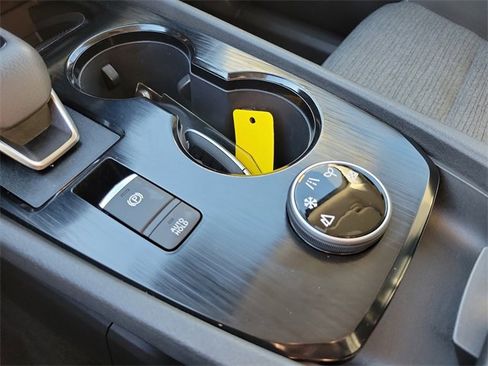 Certified 2023 Nissan Rogue SV image 30