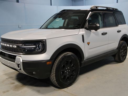 New 2026 Ford Bronco Sport Badlands w/ Badlands Tech Package AWD/4WD image 24