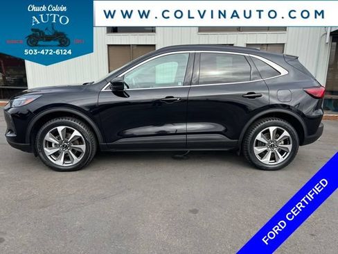 Certified 2025 Ford Escape Platinum AWD/4WD image 12