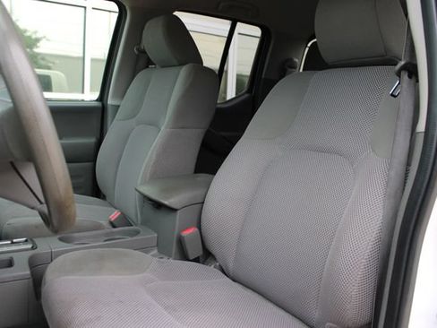 Used 2019 Nissan Frontier SV AWD/4WD image 19