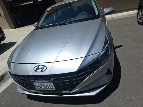 Used 2023 Hyundai Elantra SEL w/ Cargo Package FWD image 11