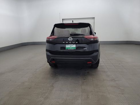 Used 2021 Nissan Rogue S image 7