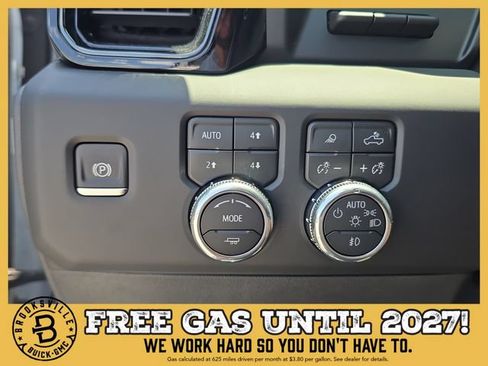 New 2026 GMC Sierra 1500 AT4 w/ Technology Package AWD/4WD image 24